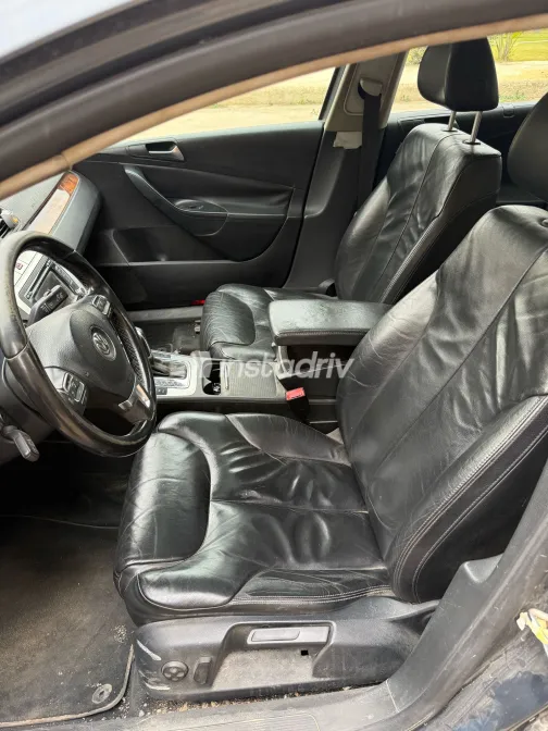 فولكس فاغن باسات 2010 أبيض مستعملة للبيع - 7