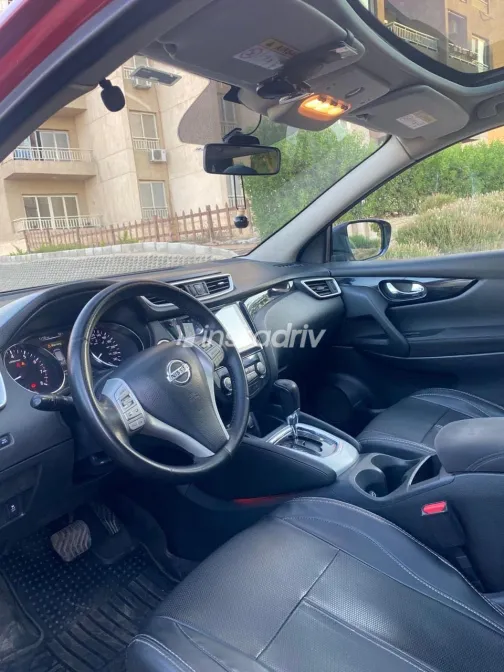 Nissan Qashqai 2017 White Used for Sale - 2