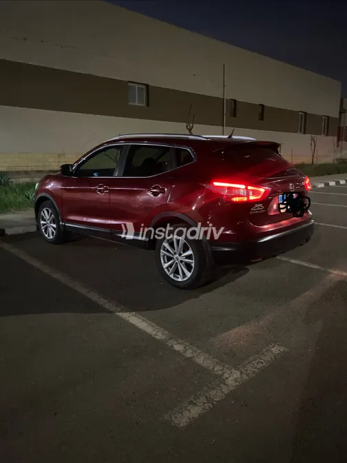 Nissan Qashqai 2017 White Used for Sale - 7