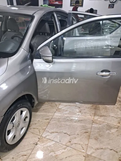 نيسان صنى 2021 أبيض مستعملة للبيع - 3