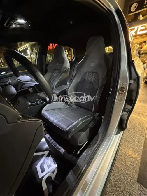 فولكس فاغن جولف 6 2024 فضي مستعملة للبيع - 5