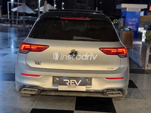 فولكس فاغن جولف 6 2024 فضي مستعملة للبيع - 10