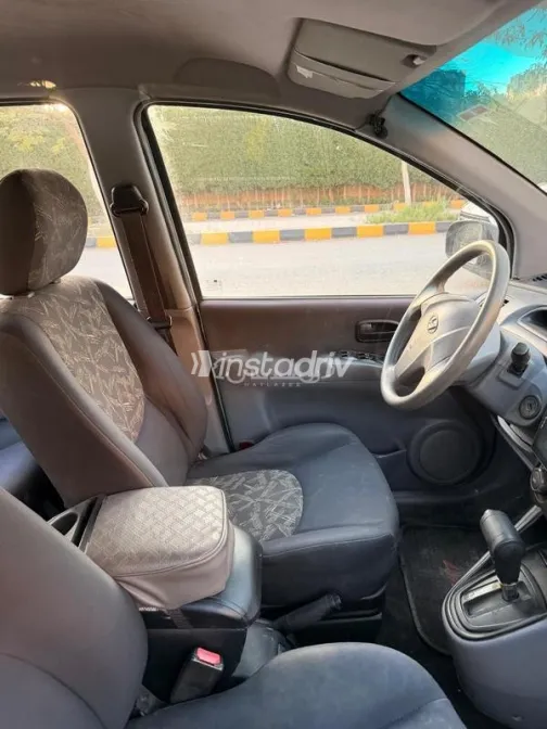 Hyundai Matrix 2005 Silver Used for Sale - 6