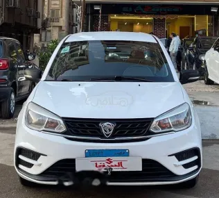 بروتون ساجا 2021 أبيض مستعملة للبيع