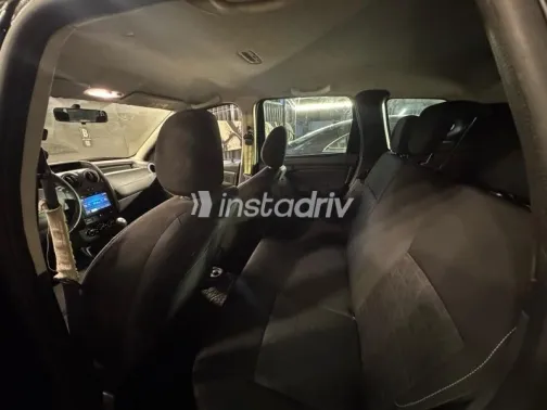 رينو داستر 2015 أسود مستعملة للبيع - 7