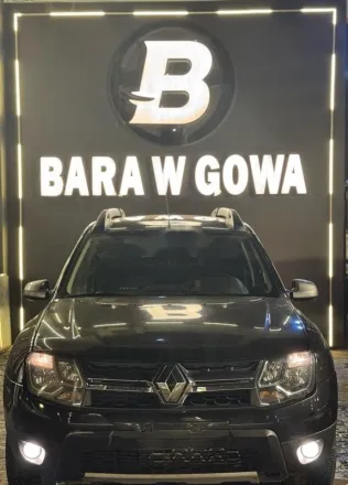 رينو داستر 2015 أسود مستعملة للبيع