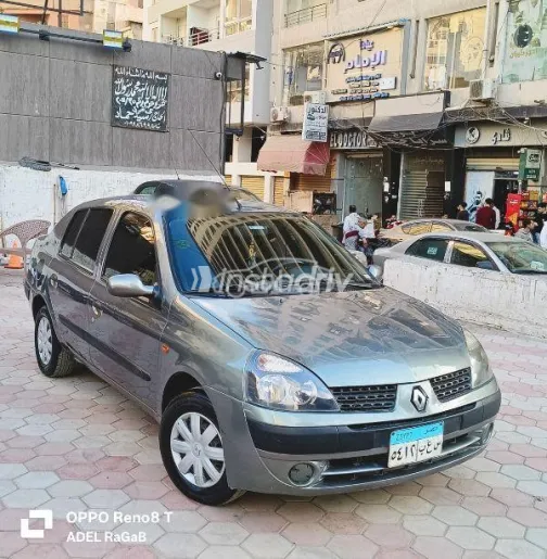 Renault Clio 2002 Gray Used for Sale - 2