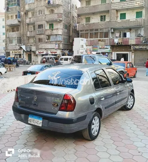 Renault Clio 2002 Gray Used for Sale - 6