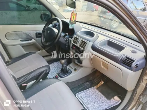 Renault Clio 2002 Gray Used for Sale - 9