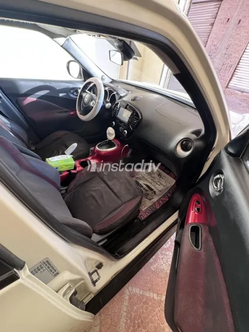 Hyundai Elantra HD 2018 White Used for Sale - 8