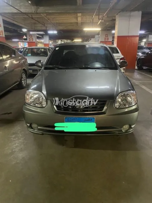 Hyundai Verna 2015 Dark Gray Used for Sale - 10