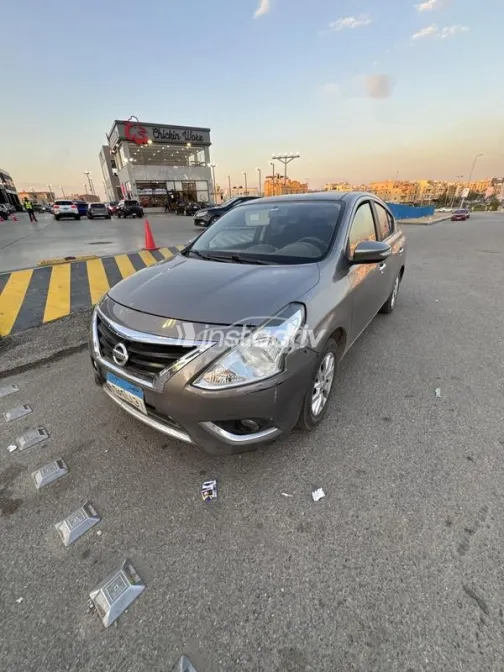 نيسان صنى 2023 أبيض مستعملة للبيع - 2