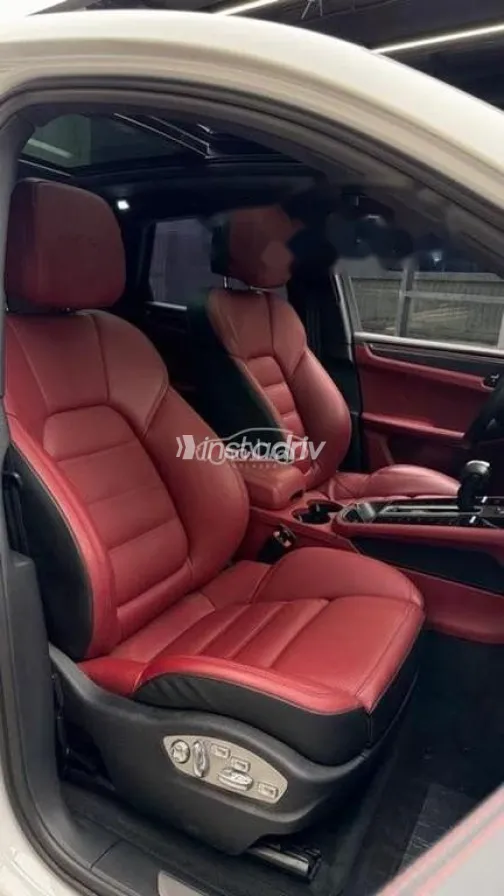 Porsche Cayenne S 2024 White Used for Sale - 3