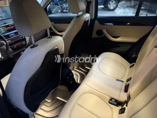 BMW X1 2019 Gray Used for Sale - 10