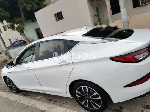 جاك J7 2022 أبيض مستعملة للبيع - 3