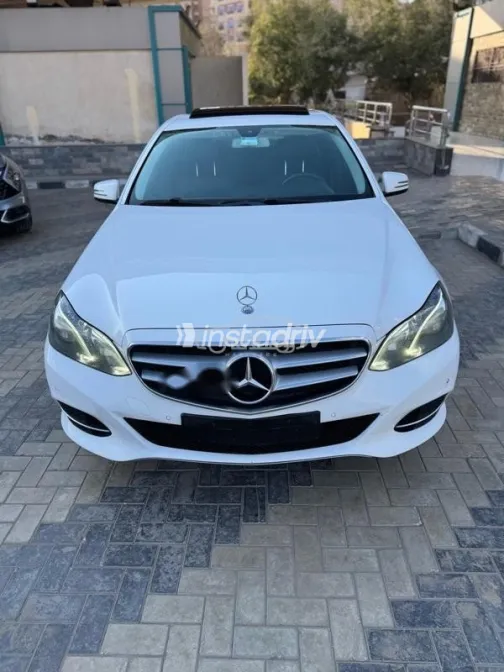 مرسيدس E 180 2016 أبيض مستعملة للبيع - 1