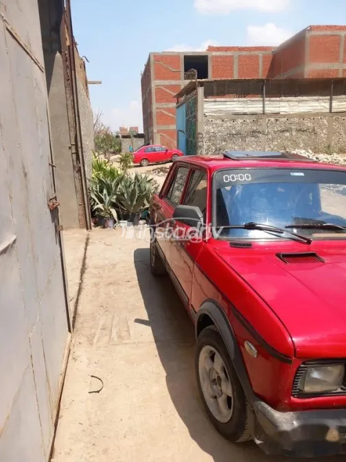 فيات 128 1990 أحمر مستعملة للبيع - 3