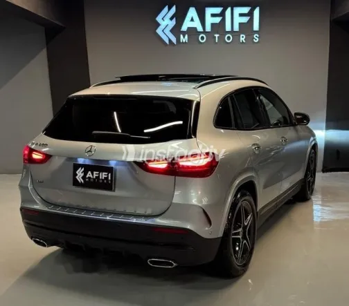 Mercedes GLA 200 2024 Gray Used for Sale - 4