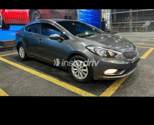 Kia K3 2013 White Used for Sale - 9