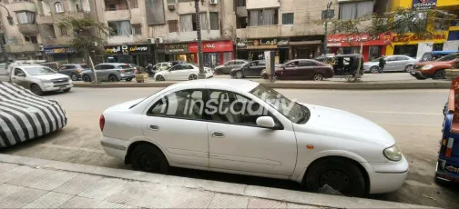 Nissan Sunny 2007 White Used for Sale - 7