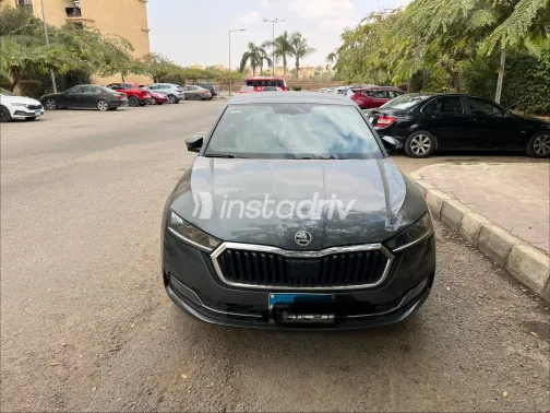 سكودا اوكتافيا 2021 أبيض مستعملة للبيع - 1