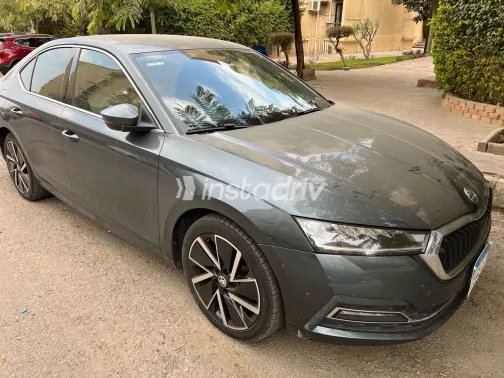 سكودا اوكتافيا 2021 أبيض مستعملة للبيع - 2