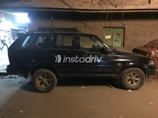 سانج يونج موسو 1997 أبيض مستعملة للبيع - 3