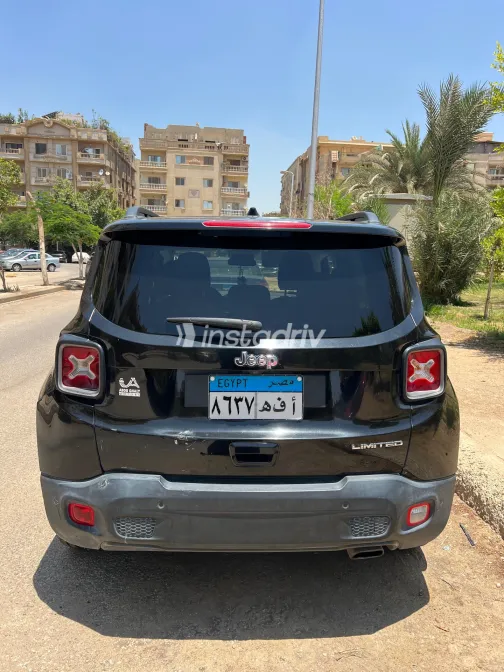 Jeep Renegade 2022 White Used for Sale - 1