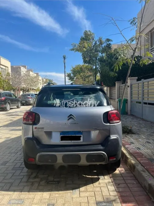 سيتروين C3 اير كروس 2021 أبيض مستعملة للبيع - 2