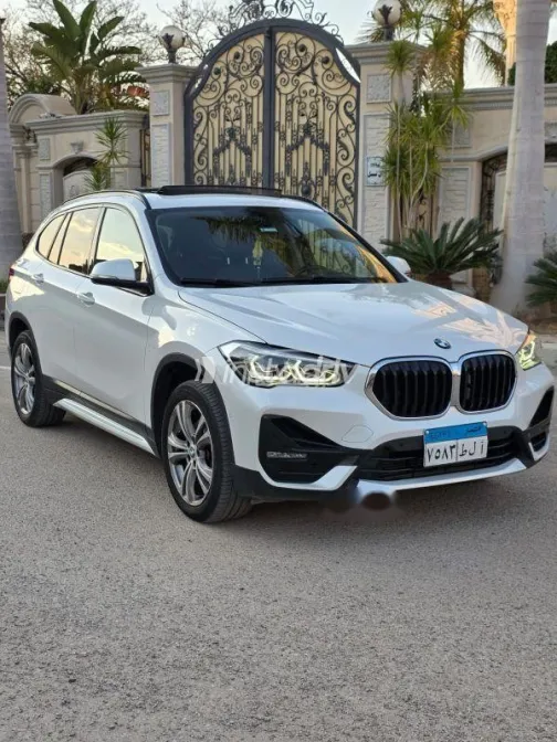 بي ام دبليو X1 2020 أبيض مستعملة للبيع - 3