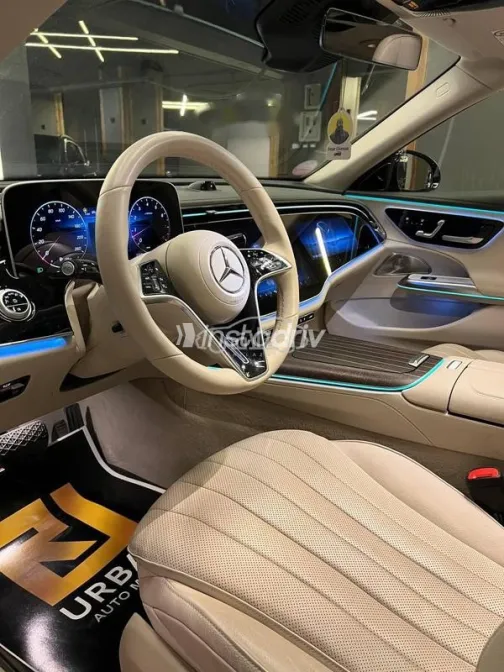 مرسيدس 200 2024 أسود مستعملة للبيع - 5