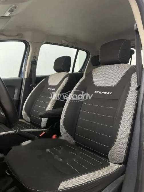 Renault Sandero Step Way 2017 Dark Blue Used for Sale - 6