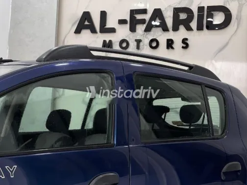 Renault Sandero Step Way 2017 Dark Blue Used for Sale - 7