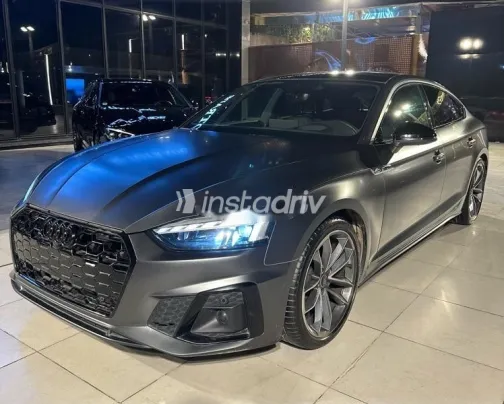 اودي A5 2024 رمادي مستعملة للبيع - 2