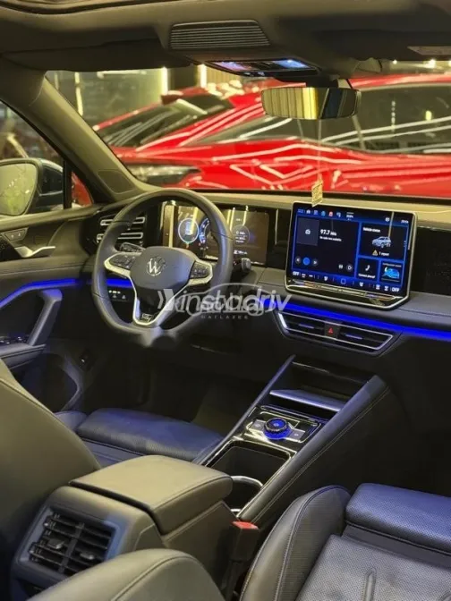 فولكس فاغن تيجون 2024 أزرق غامق مستعملة للبيع - 10