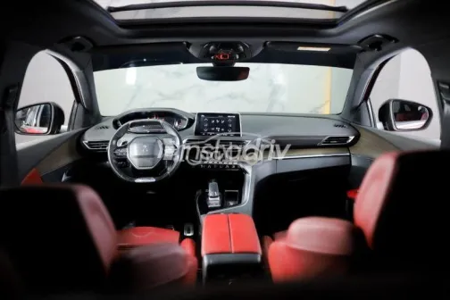 بيجو 3008 2021 أحمر مستعملة للبيع - 3