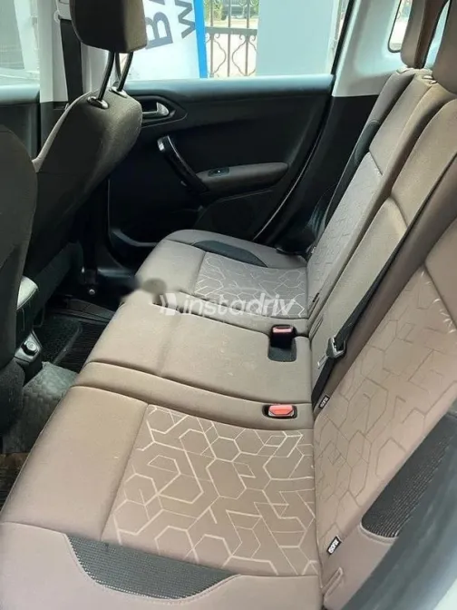 بيجو 2008 2015 أبيض مستعملة للبيع - 6