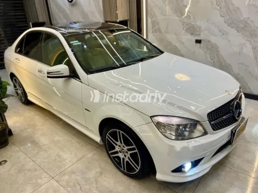 Mercedes C 180 2010 White Used for Sale - 9