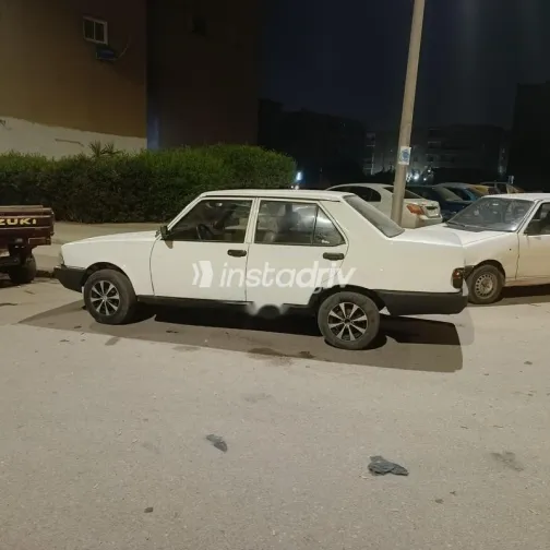 فيات شاهين 1998 أبيض مستعملة للبيع - 1