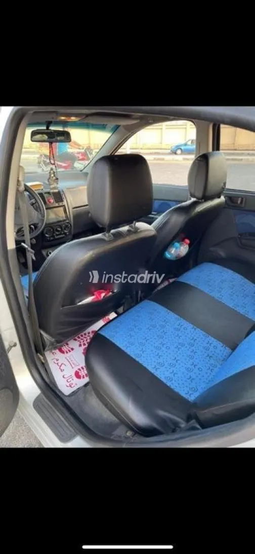 Hyundai Getz 2010 Silver Used for Sale - 6