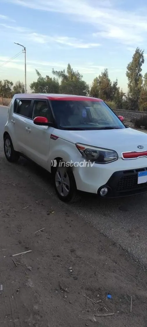 كيا سول 2016 أبيض مستعملة للبيع - 1