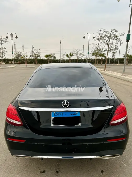 مرسيدس E 300 2019 أبيض مستعملة للبيع - 6