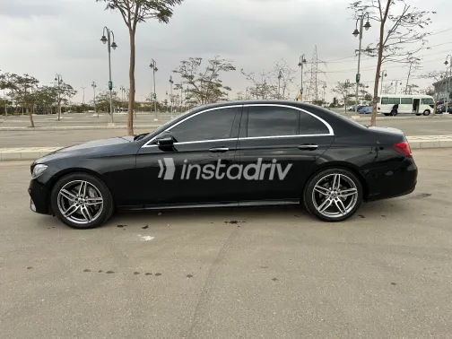 مرسيدس E 300 2019 أبيض مستعملة للبيع - 7