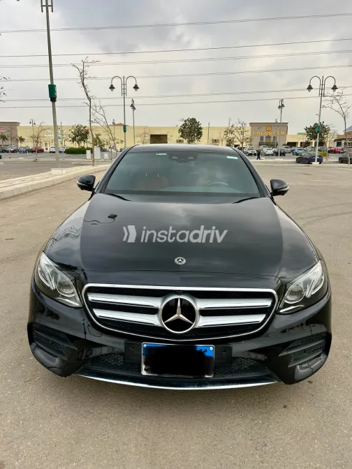 مرسيدس E 300 2019 أبيض مستعملة للبيع - 8