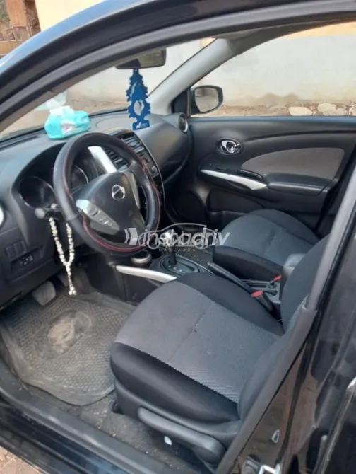 نيسان صنى 2020 أسود مستعملة للبيع - 3