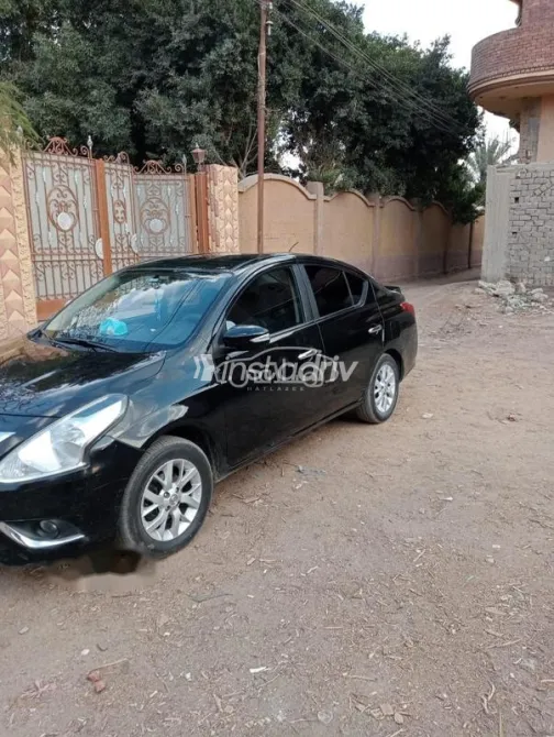 نيسان صنى 2020 أسود مستعملة للبيع - 8