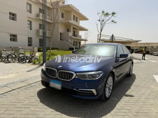 بي ام دبليو 520 2020 أبيض مستعملة للبيع - 1