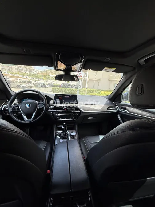 بي ام دبليو 520 2020 أبيض مستعملة للبيع - 2