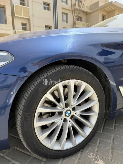 بي ام دبليو 520 2020 أبيض مستعملة للبيع - 6