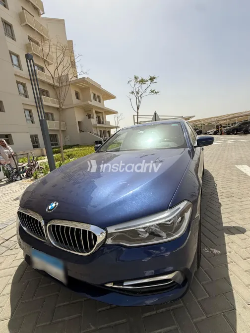 بي ام دبليو 520 2020 أبيض مستعملة للبيع - 7